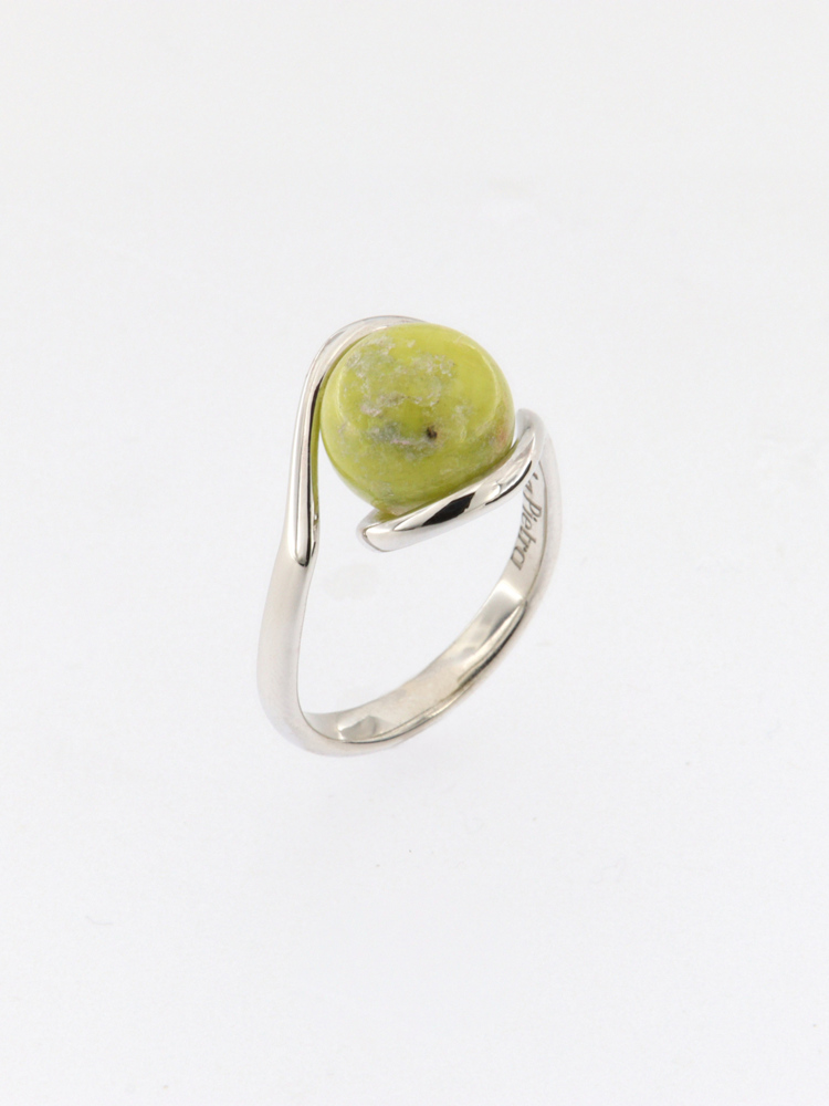 Anello Abbraccio con Serpentino nobile della Valmalenco  