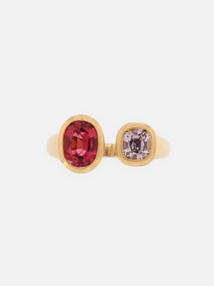 Anello Contrariè con Rubellite e Spinello grigio  